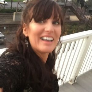 Meet your Posher, Sheri